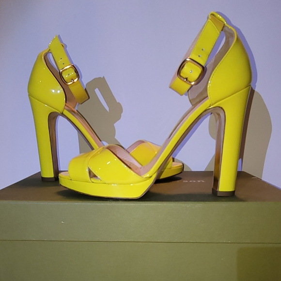 RUPERT SANDERSON Meadow Patent Heel in Citrus Color. - Picture 4 of 11
